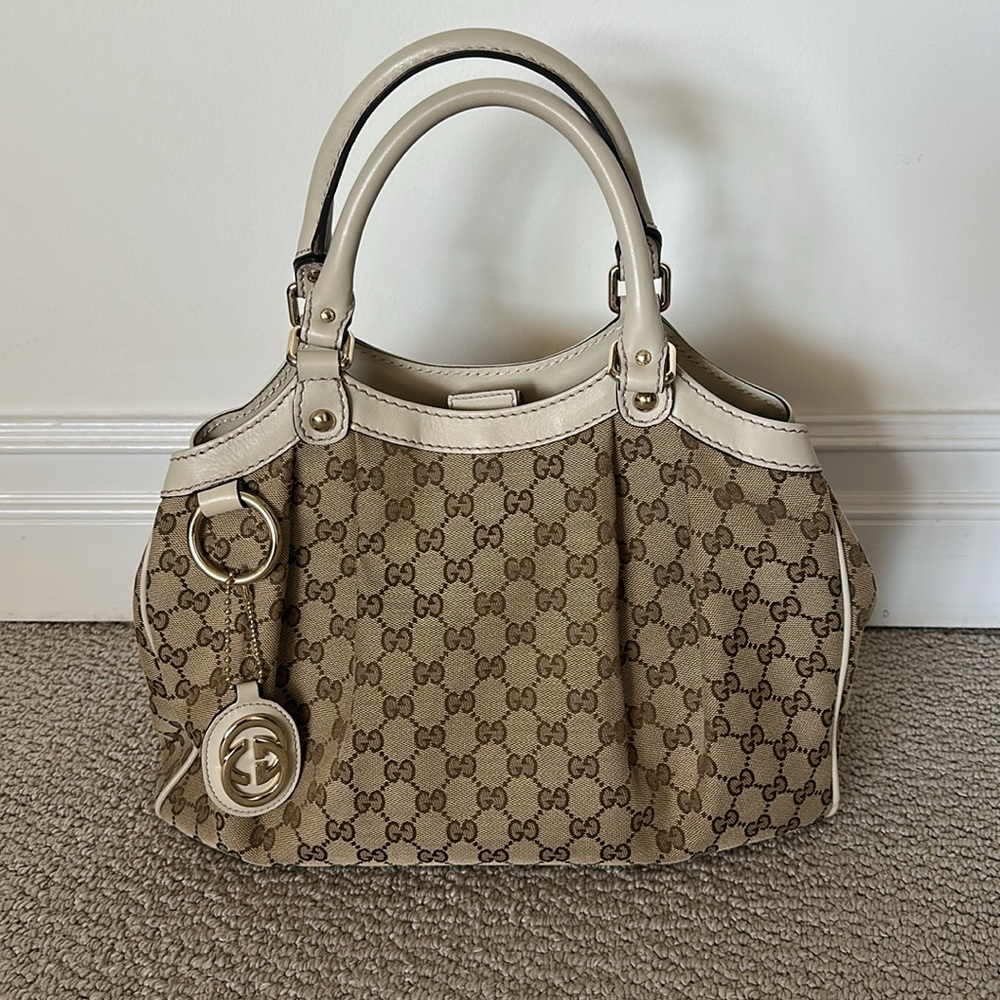 Gucci Tan and Cream Shoulder Bag